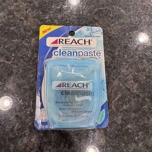 REACH Johnson Cleanpaste Dental Floss Tight Teeth 50yd Icy Mint Flavor 2005 NEW